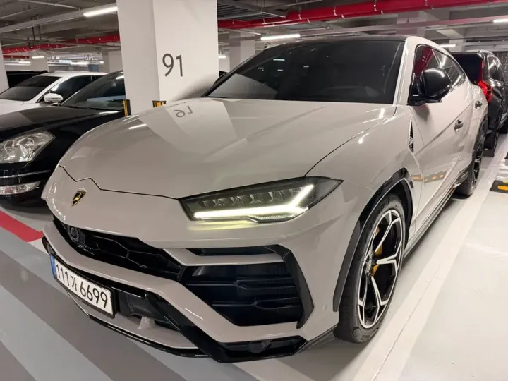 Lamborghini Urus