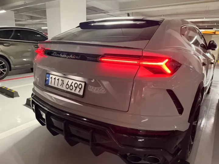 Lamborghini Urus