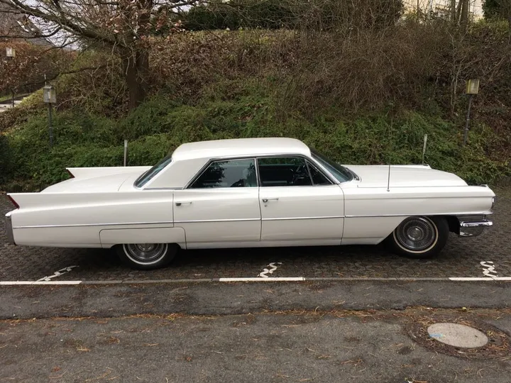 Cadillac Deville
