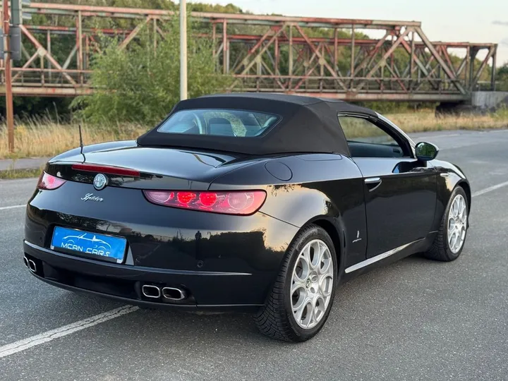 Alfa Romeo Spider