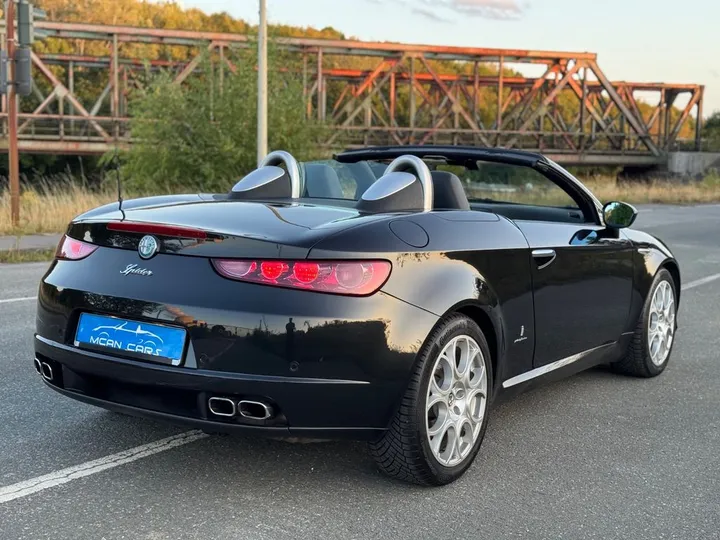 Alfa Romeo Spider