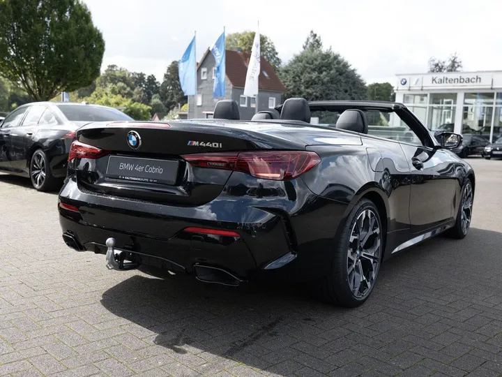 BMW M440