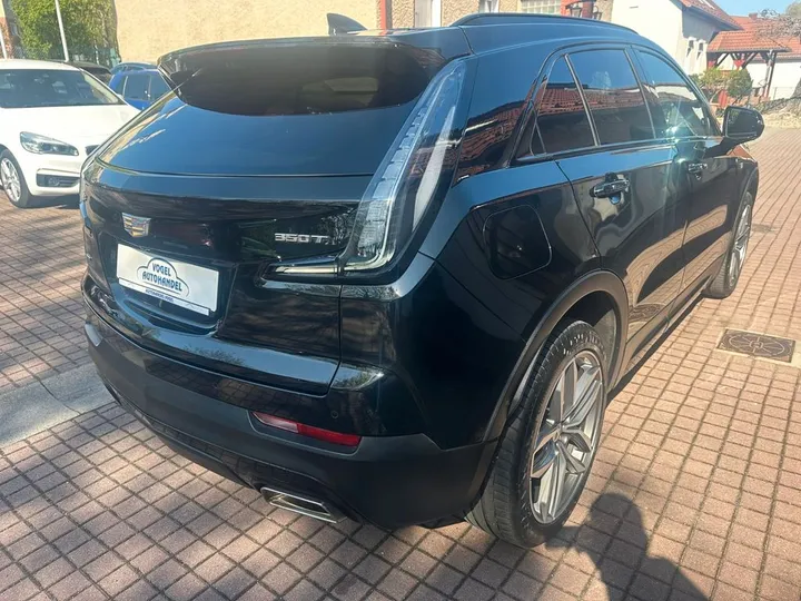 Cadillac XT4