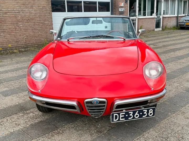 Alfa Romeo Spider