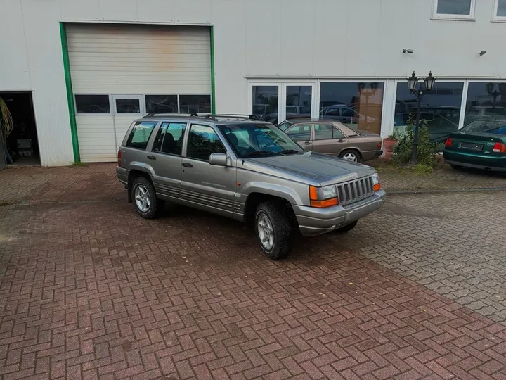Jeep Grand Cherokee