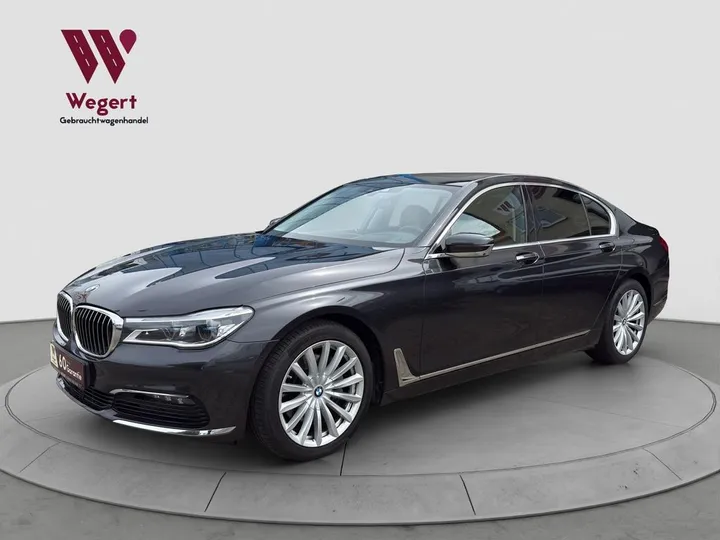 BMW 740