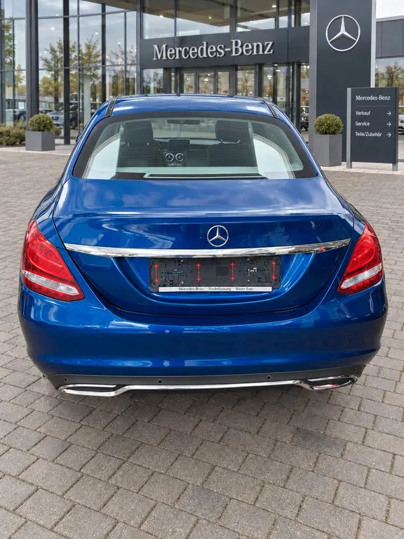 Mercedes-Benz C 180