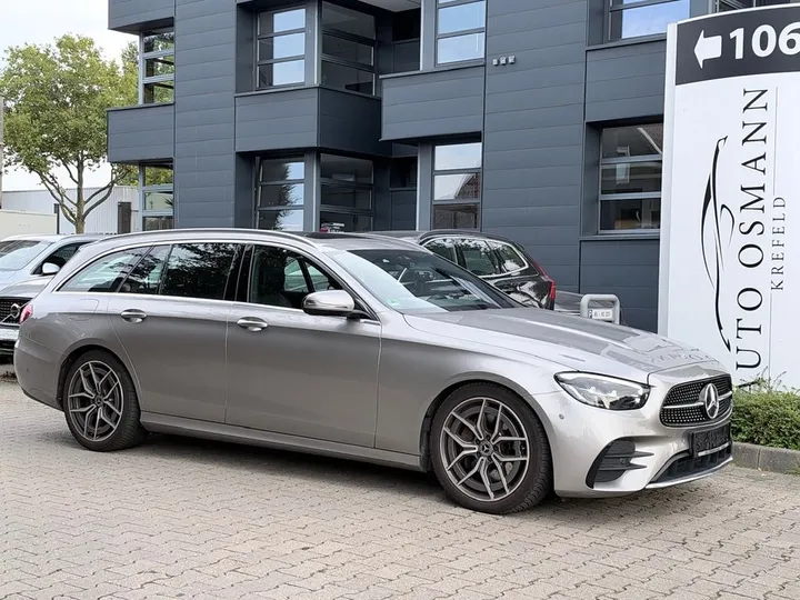 Mercedes-Benz E 220