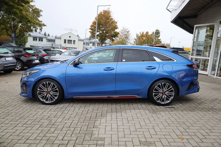 Kia pro cee'd / ProCeed