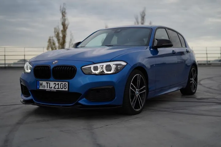 BMW M140i