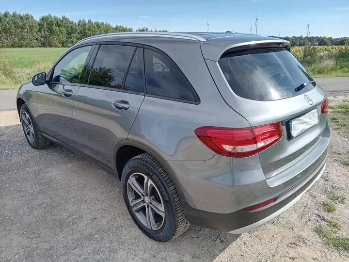 Mercedes-Benz GLC 220