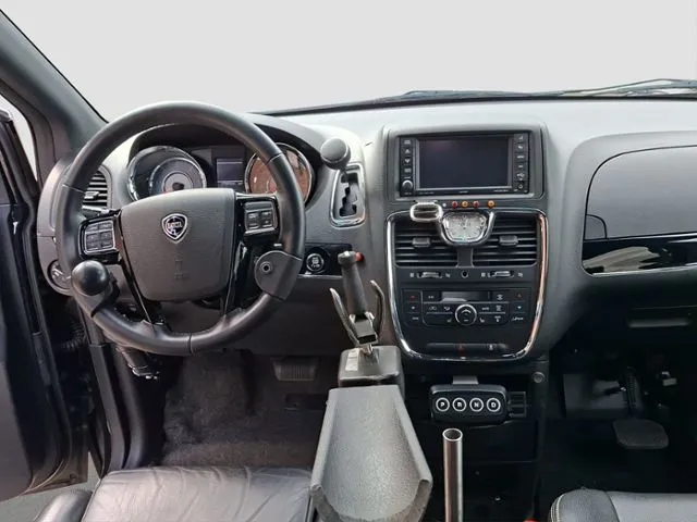 Lancia Voyager
