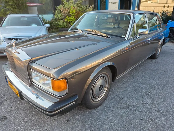 Rolls-Royce Silver Spur