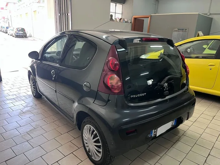 Peugeot 107