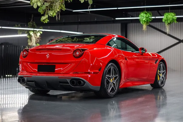 Ferrari California