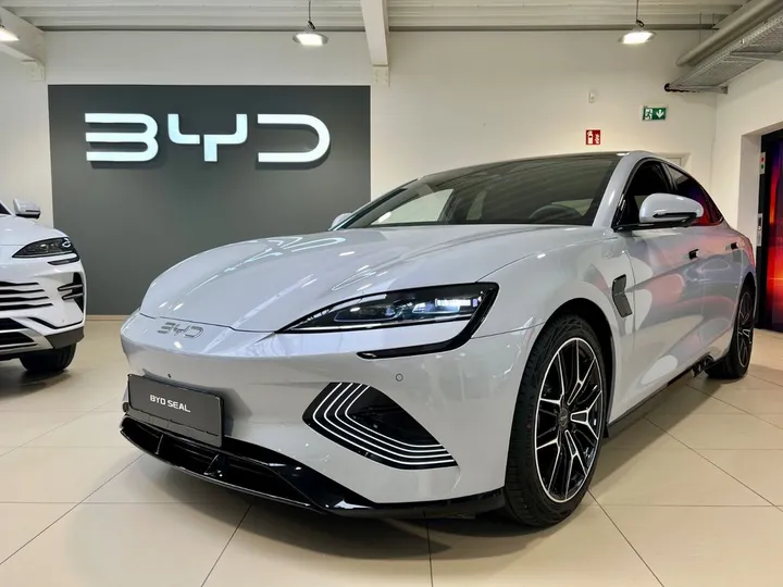 BYD SEAL