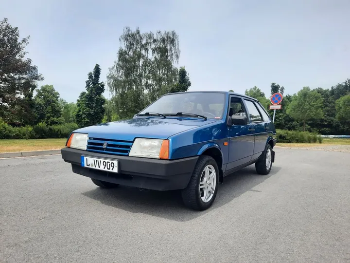 Lada Samara