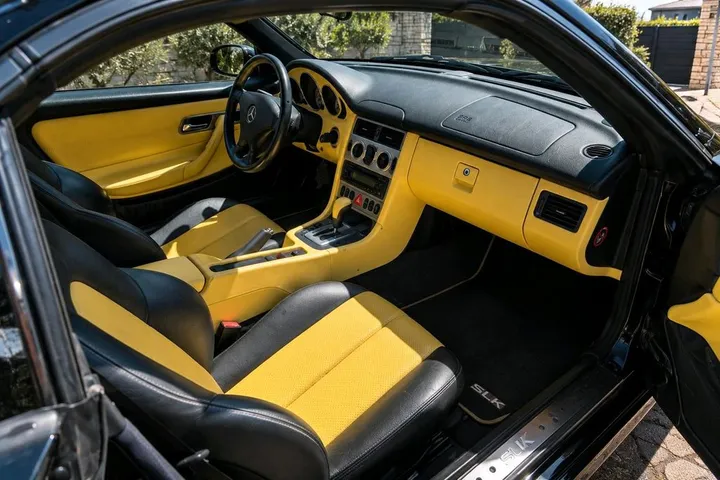Mercedes-Benz SLK 200