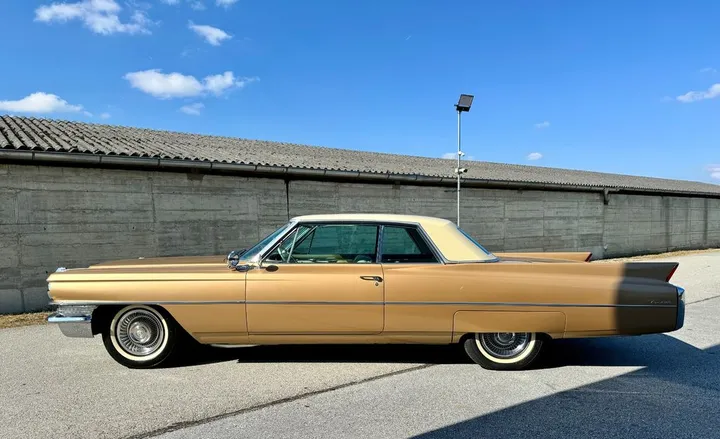 Cadillac Deville