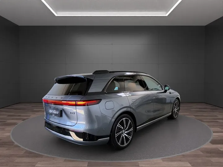XPENG G9