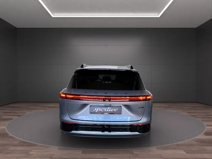 XPENG G9