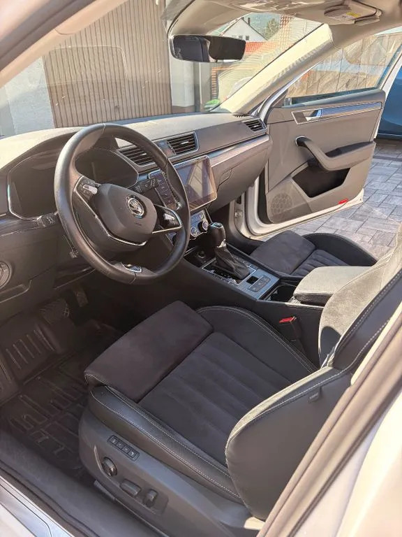 Škoda Superb