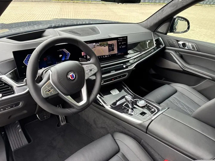 ALPINA XB7