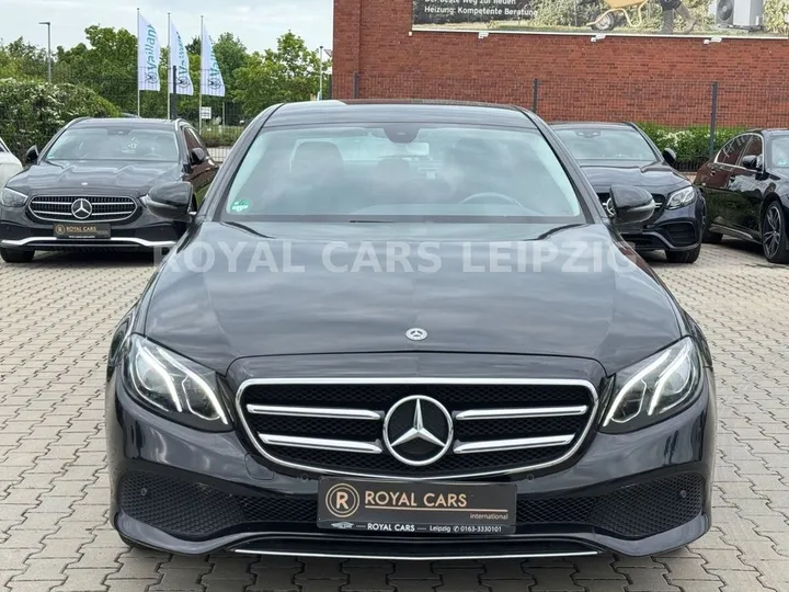 Mercedes-Benz E 220