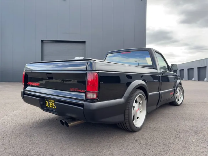 GMC Syclone