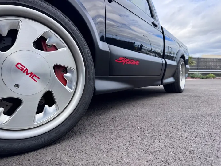 GMC Syclone