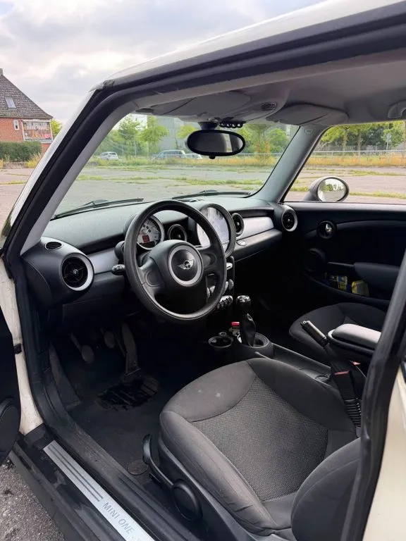 MINI Cooper D
