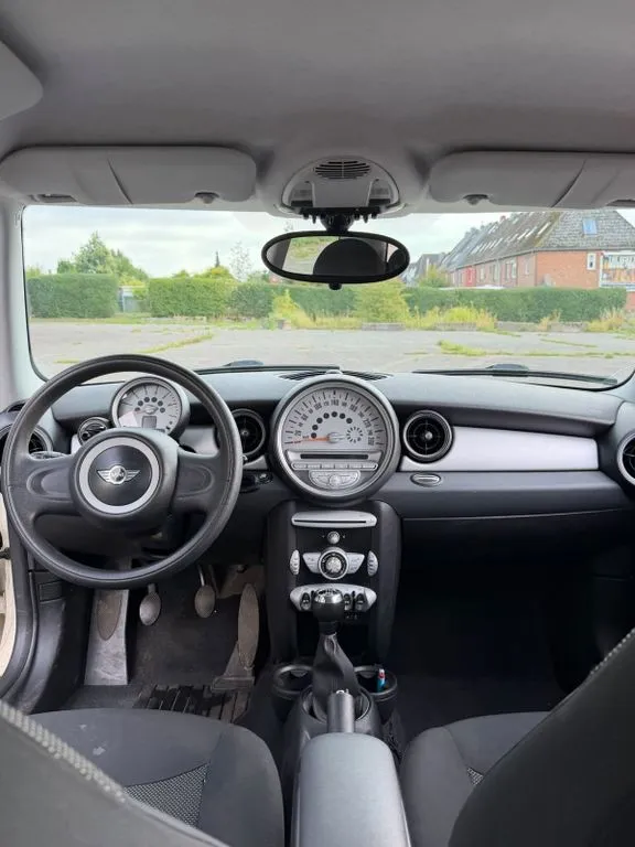 MINI Cooper D