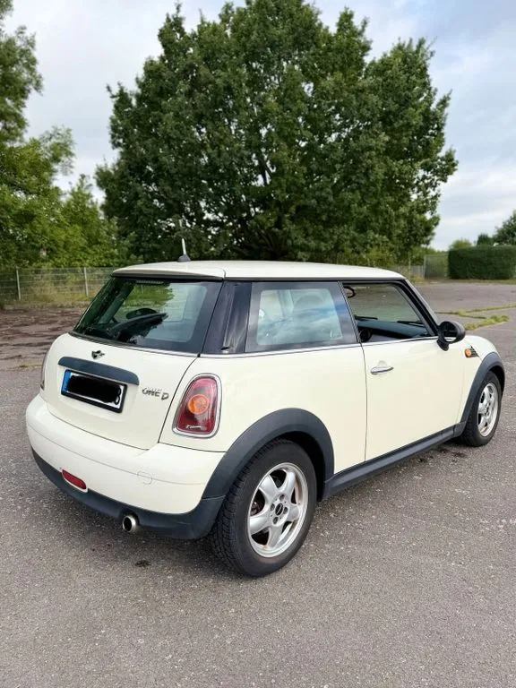 MINI Cooper D