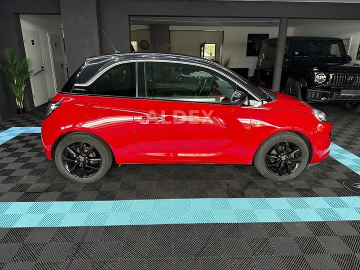 Opel Adam