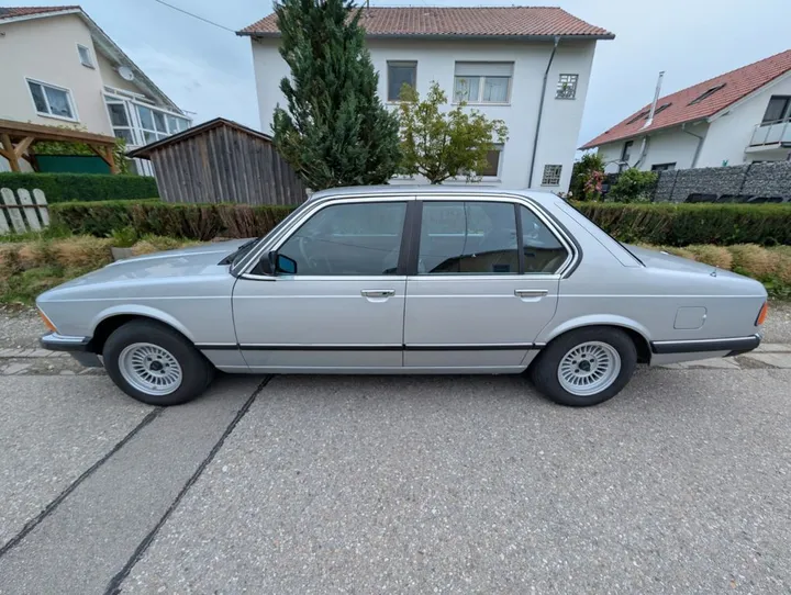 BMW 732
