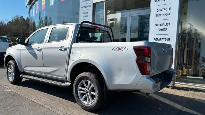 Isuzu D-Max