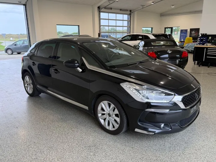 DS Automobiles DS5