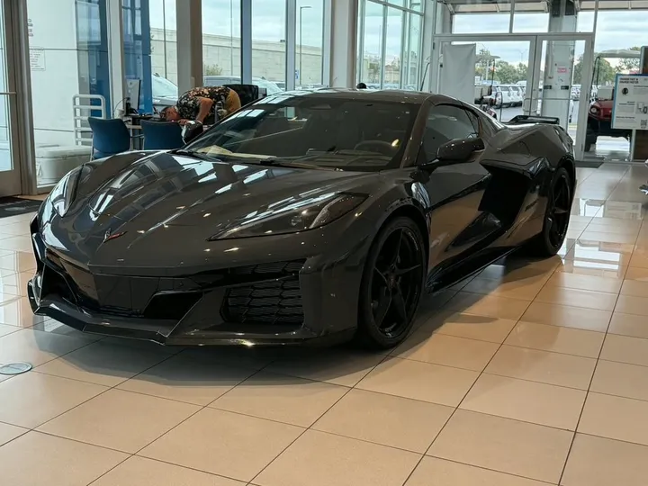 Corvette C8