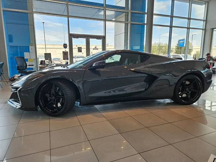 Corvette C8