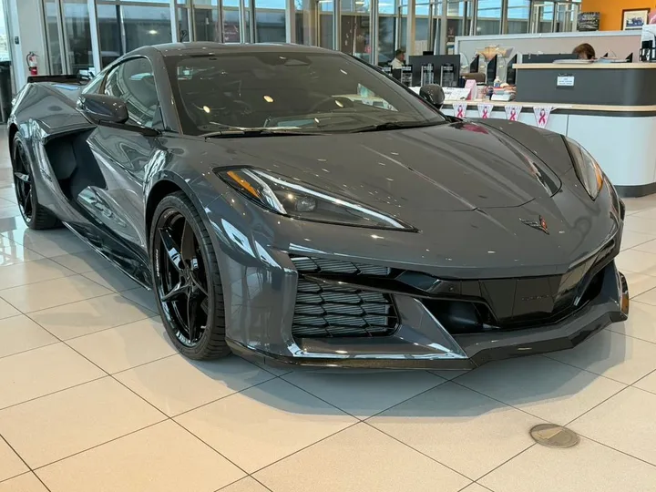 Corvette C8