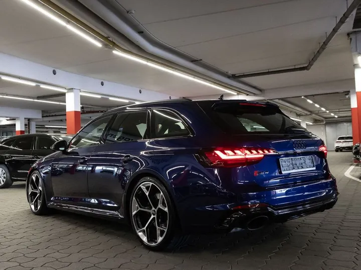 Audi RS4