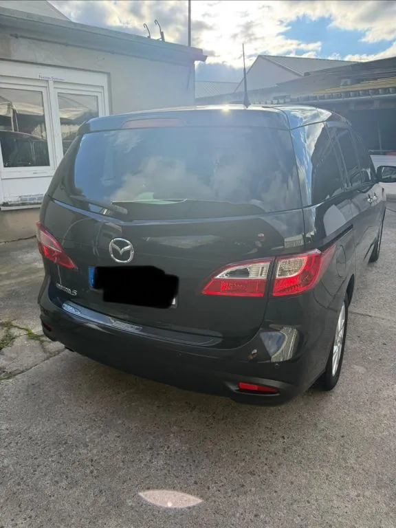 Mazda 5
