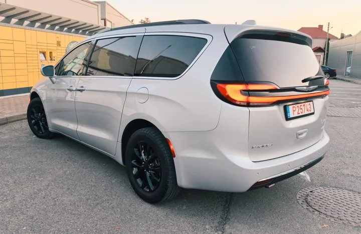 Chrysler Pacifica