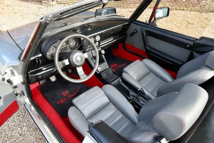 Alfa Romeo Spider