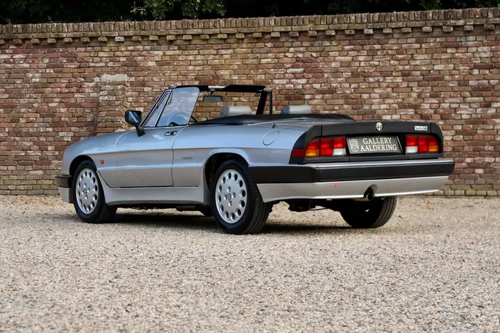 Alfa Romeo Spider