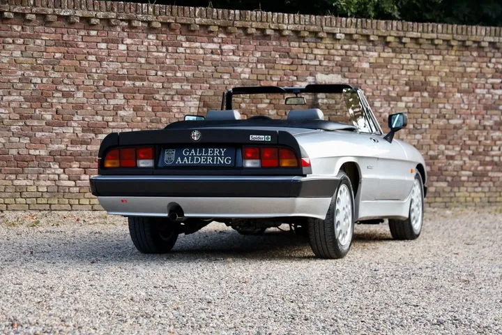 Alfa Romeo Spider