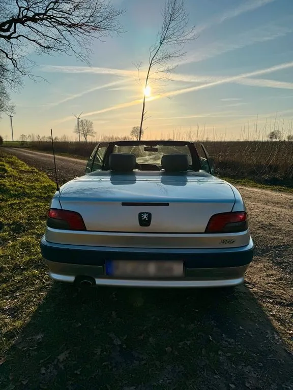 Peugeot 306