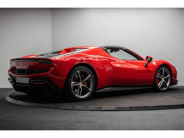 Ferrari 296 GTS