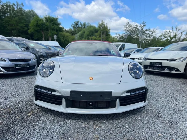 Porsche 992
