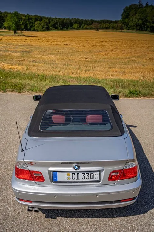 BMW 330